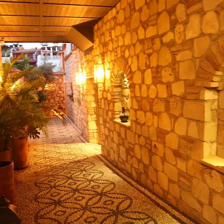 Comfortable Flat With Jacuzzi Near Hadrian's Gate Accommodatie bij particulieren